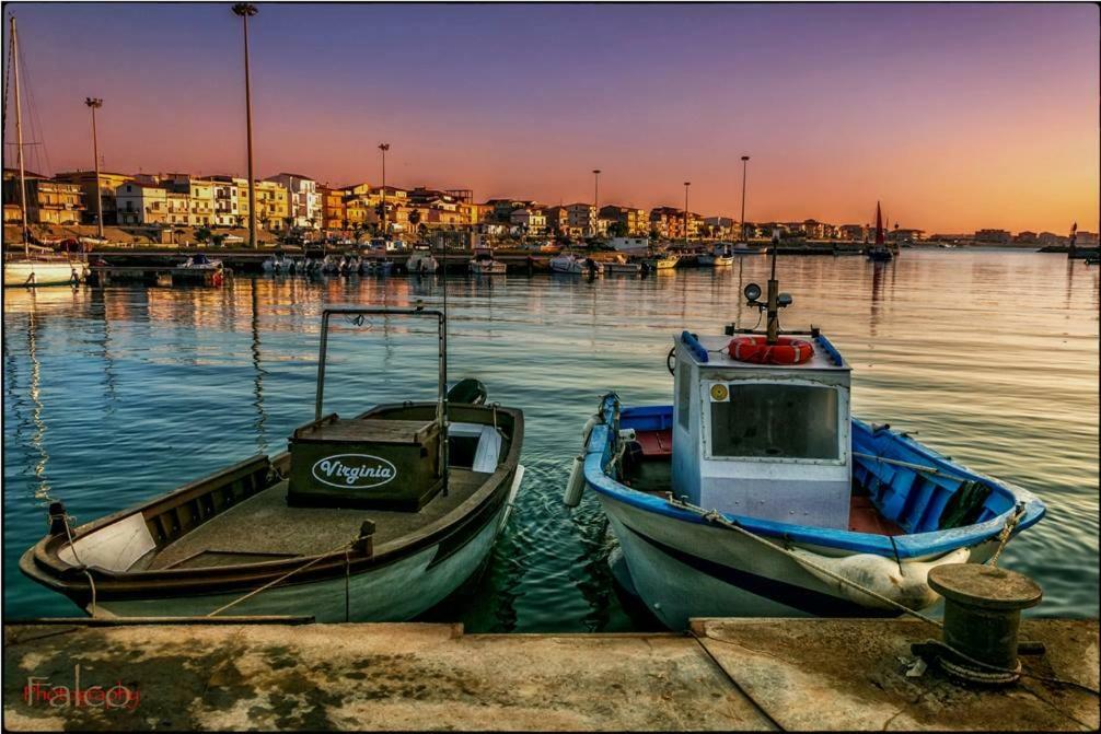 Climatizzato In Centro A 100M Dal Mare Cirò Marina Exterior foto