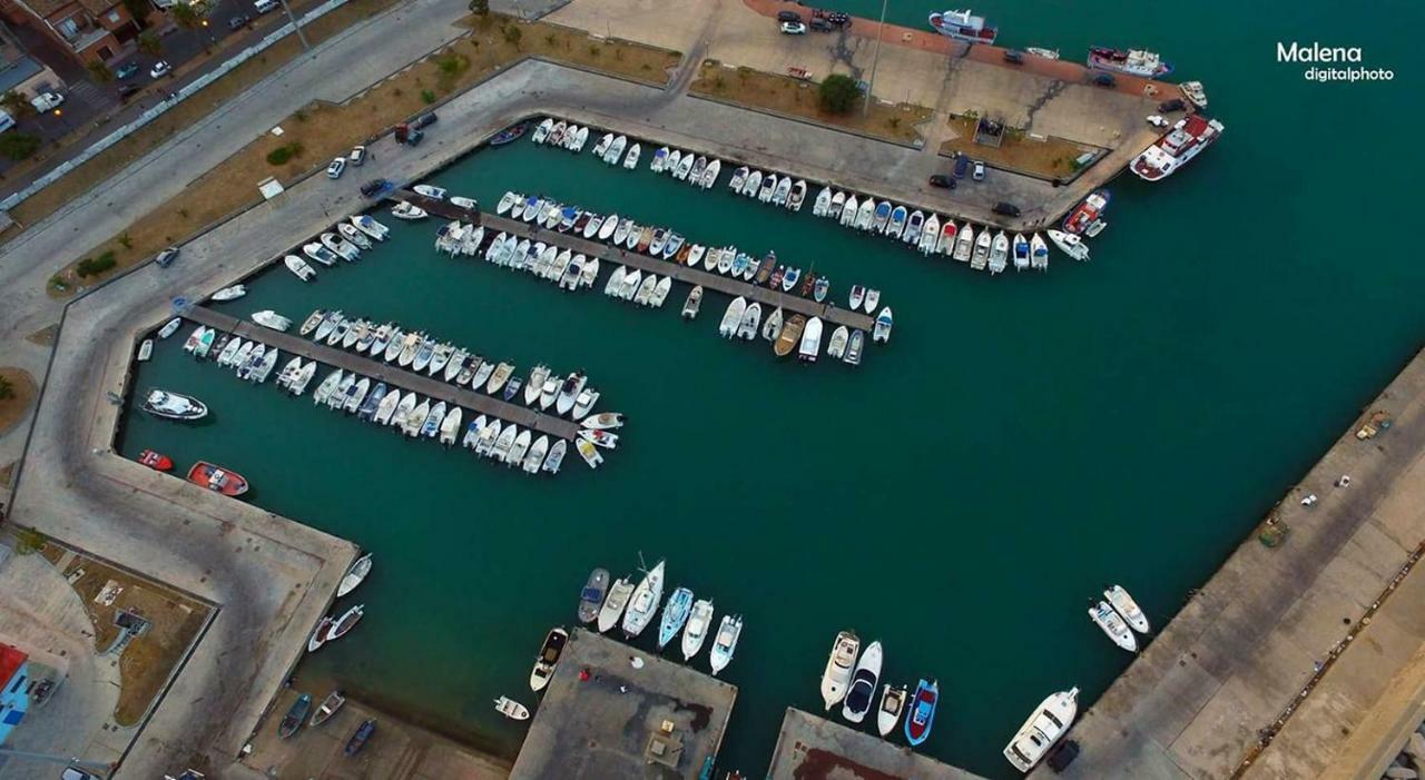 Climatizzato In Centro A 100M Dal Mare Cirò Marina Exterior foto