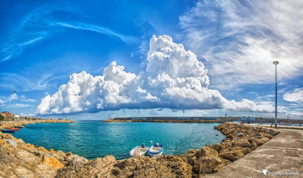 Climatizzato In Centro A 100M Dal Mare Cirò Marina Exterior foto